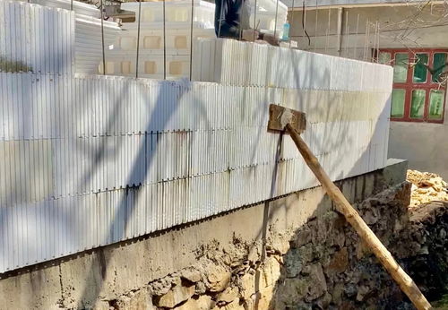 白色泡沫模块建农村自建房 新型材料的靠谱性解析